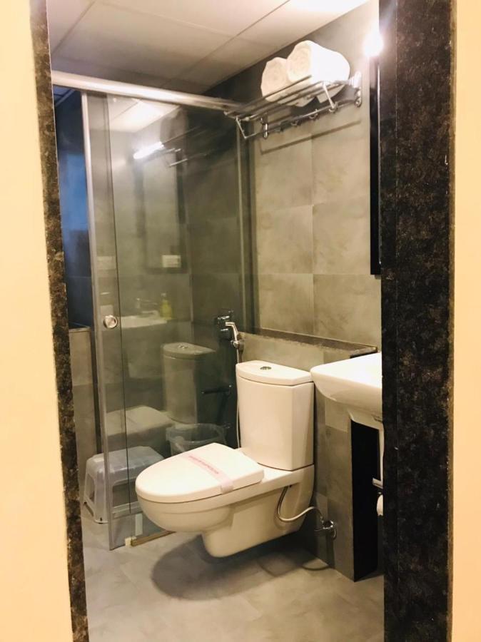 Banzai Rooms Nāsik Eksteriør bilde