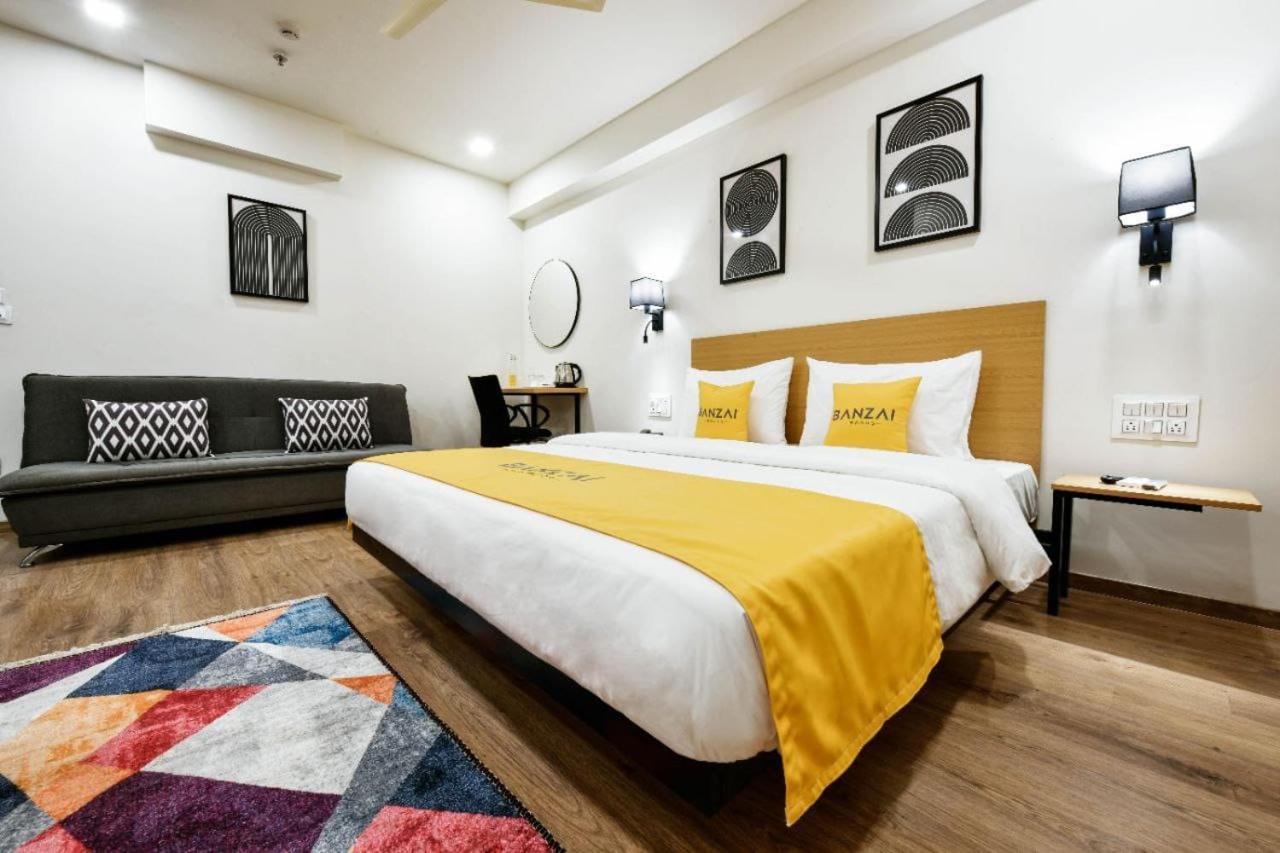 Banzai Rooms Nāsik Eksteriør bilde